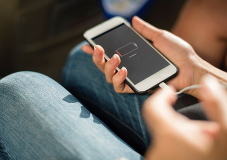 Phone Battery Draining Fast: When It’s Time for an Upgrade
